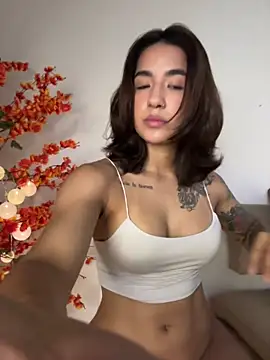 VictoriaHiill online show from 06-21-26, 04:57