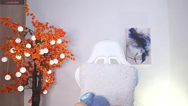 VictoriaHiill online show from 11-11-25, 06:03