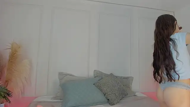 Mariapettit online show from 06-12-26, 04:43