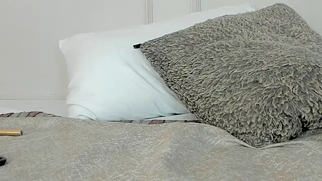 Mariapettit online show from 11-24-25, 11:43