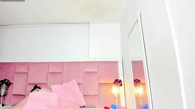 DaphneLloyd online show from 01-21-25, 02:33