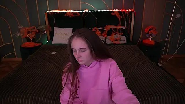 Snapshot of PamelaXX_ chatting on 10-24-25, 08:08 PamelaXX online show from 10-24-25, 08:08