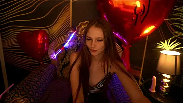 Snapshot of PamelaXX_ chatting on 02-19-25, 12:03 PamelaXX online show from 02-19-25, 12:03
