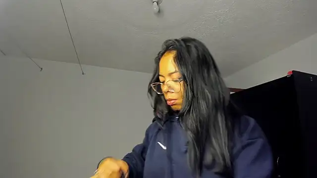 nicole volkov online show from 03-18-25, 01:13