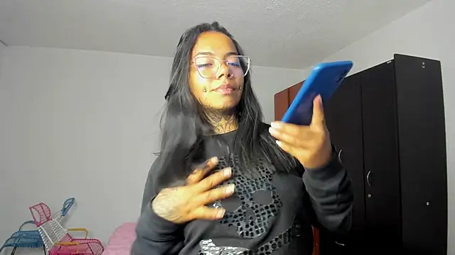 nicole volkov online show from 02-18-25, 01:32