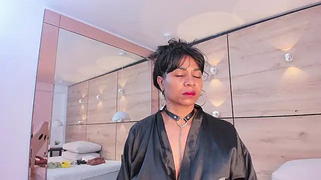 martina touss online show from 10-24-25, 11:42