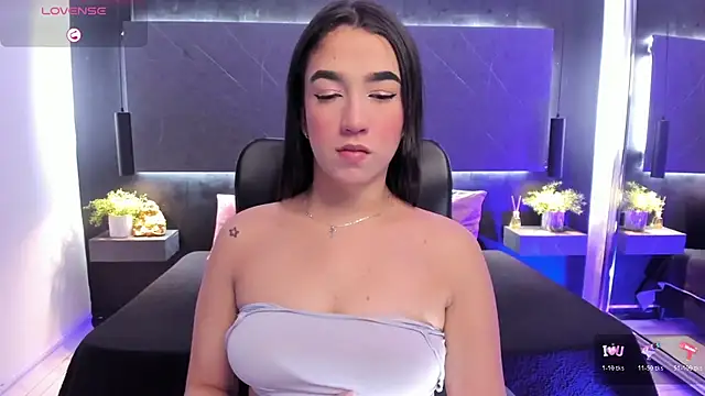 SaraaMills online show from 03-26-26, 03:38