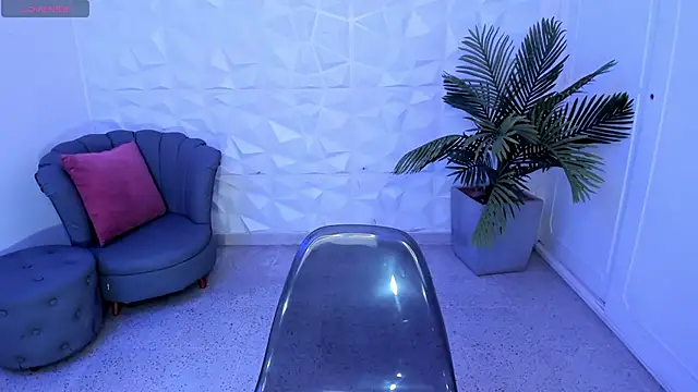 SaraaMills online show from 02-18-25, 07:19