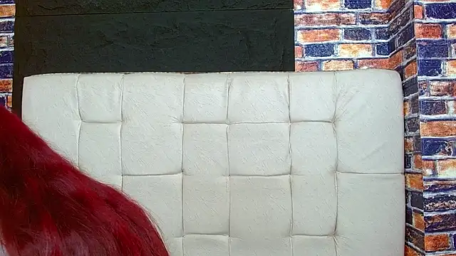 Snapshot of mildre303av chatting on 10-15-25, 08:28 mildre303av online show from 10-15-25, 08:28