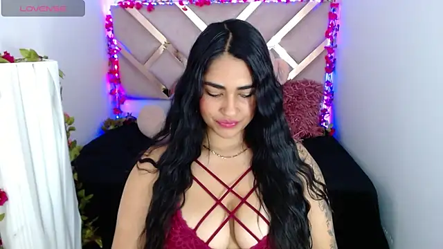 Snapshot of Charlotte_cute18 chatting on 03-06-25, 08:30 Charlotte cute18 online show from 03-06-25, 08:30