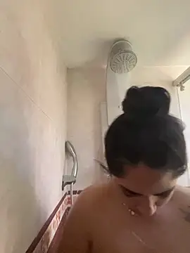 Snapshot of Charlotte_cute18 chatting on 12-10-24, 02:28 Charlotte cute18 online show from 12-10-24, 02:28