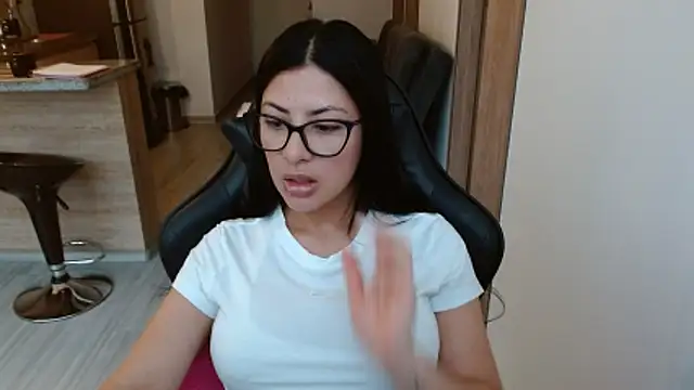 Charlotte cute18 online show from 02-26-26, 10:32