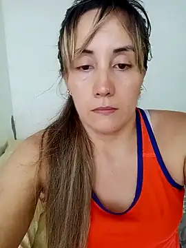 Snapshot of Isabel23zr chatting on 01-29-25, 03:15 Isabel23zr online show from 01-29-25, 03:15