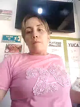 Snapshot of Isabel23zr chatting on 01-27-25, 09:22 Isabel23zr online show from 01-27-25, 09:22