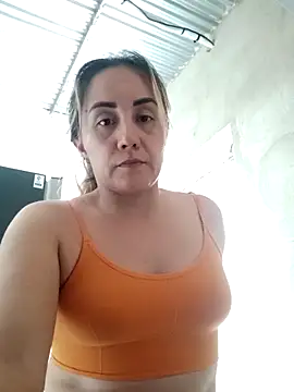 Isabel23zr online show from 11-21-25, 04:06