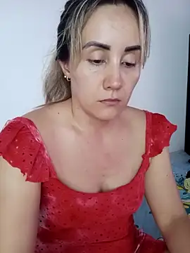 Snapshot of Isabel23zr chatting on 10-06-25, 03:57 Isabel23zr online show from 10-06-25, 03:57