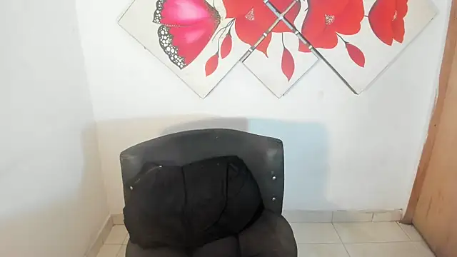 naomiwildburn online show from 04-05-26, 07:53