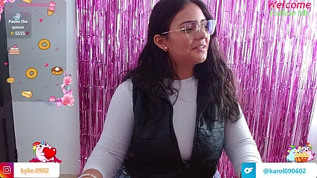 Snapshot of karol_9 chatting on 02-22-25, 09:48 karol 9 online show from 02-22-25, 09:48