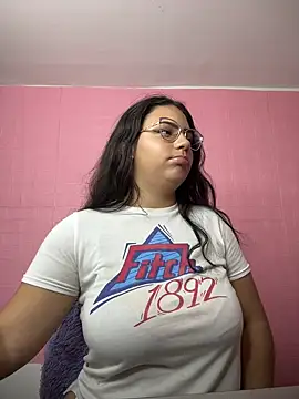 Snapshot of karol_9 chatting on 02-27-25, 04:24 karol 9 online show from 02-27-25, 04:24