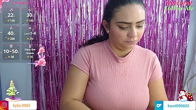 Snapshot of karol_9 chatting on 12-21-24, 05:36 karol 9 online show from 12-21-24, 05:36