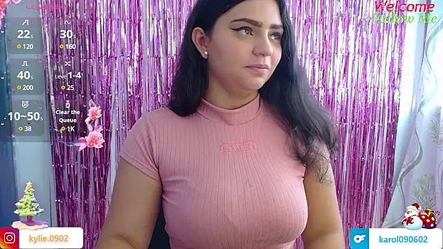 Snapshot of karol_9 chatting on 12-19-24, 11:50 karol 9 online show from 12-19-24, 11:50