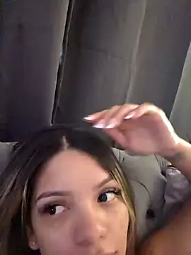 Ameliadickens online show from 11-06-25, 08:13