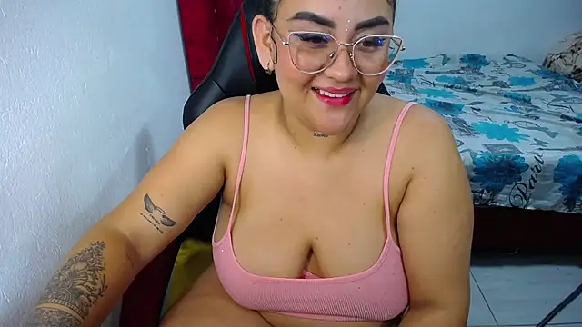 loly bigbooty4u online show from 02-28-26, 04:23