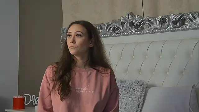 Snapshot of AliceMunro chatting on 11-04-25, 05:06 AliceMunro online show from 11-04-25, 05:06