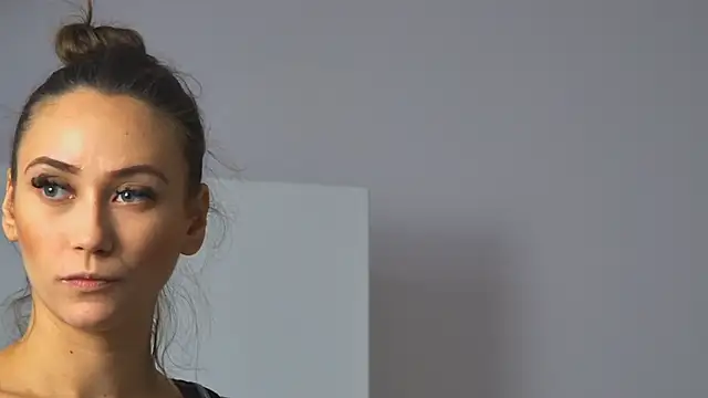 AliceMunro online show from 09-14-25, 03:01