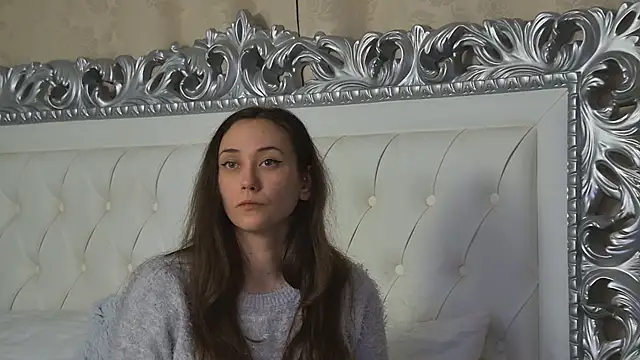 Snapshot of AliceMunro chatting on 02-24-26, 09:04 AliceMunro online show from 02-24-26, 09:04