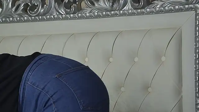 AliceMunro online show from 03-04-26, 05:31