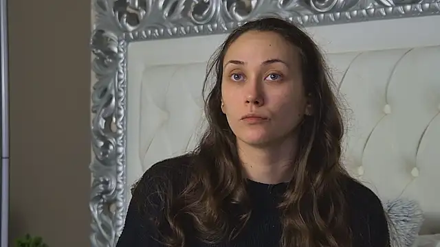 Snapshot of AliceMunro chatting on 02-05-26, 06:04 AliceMunro online show from 02-05-26, 06:04