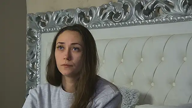 Snapshot of AliceMunro chatting on 01-07-26, 08:36 AliceMunro online show from 01-07-26, 08:36