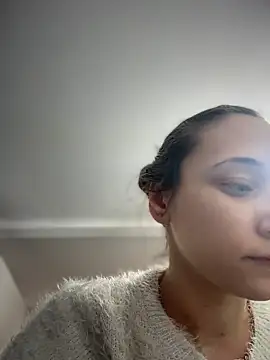 Snapshot of AliceMunro chatting on 02-28-26, 10:48 AliceMunro online show from 02-28-26, 10:48