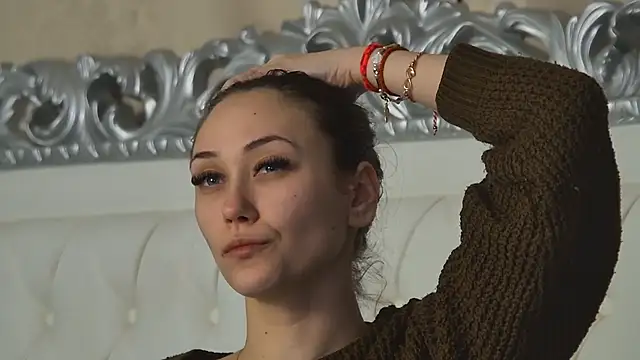 Snapshot of AliceMunro chatting on 03-03-26, 09:33 AliceMunro online show from 03-03-26, 09:33