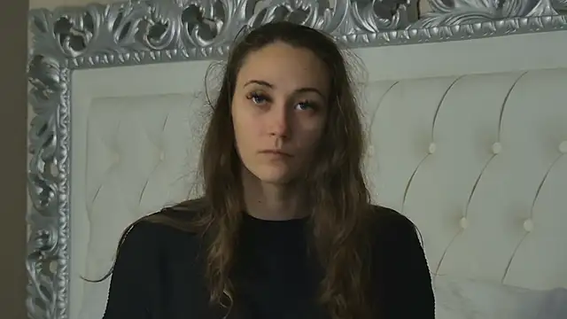 Snapshot of AliceMunro chatting on 12-05-25, 06:39 AliceMunro online show from 12-05-25, 06:39