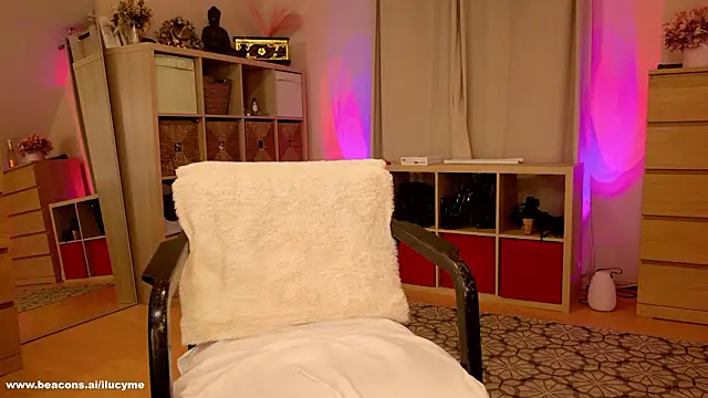 ilucyme online show from 03-25-26, 07:02