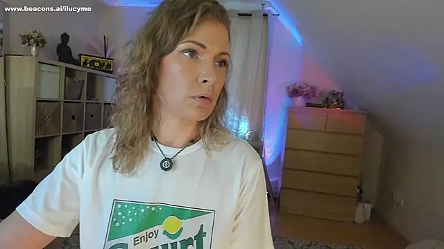 ilucyme online show from 10-01-25, 02:32