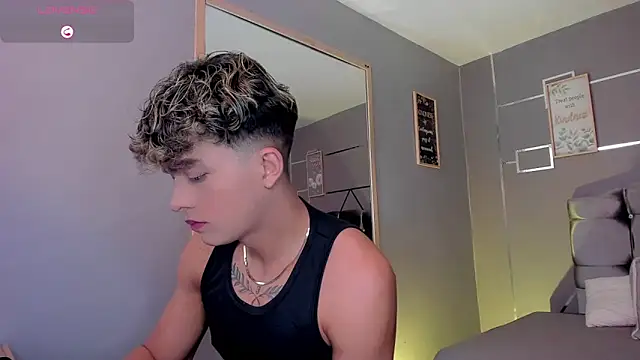 Snapshot of ANDRIUS_24 chatting on 01-17-25, 11:49 ANDRIUS 24 online show from 01-17-25, 11:49