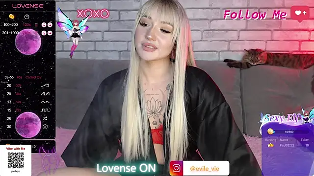 Snapshot of Eva_Evile chatting on 02-16-25, 02:32 Eva Evile online show from 02-16-25, 02:32