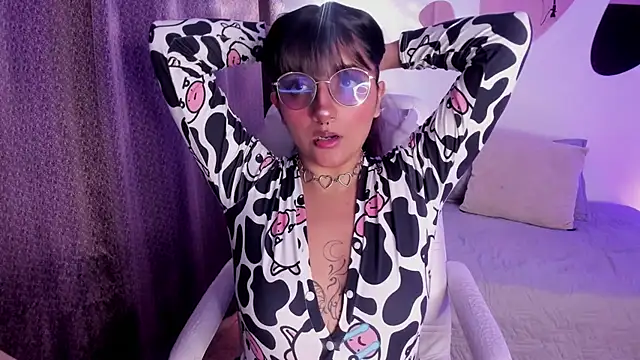 Alliccee online show from 02-13-26, 07:14