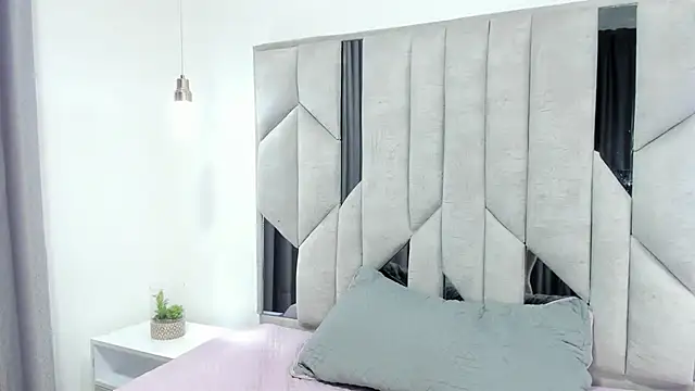 Alliccee online show from 01-09-26, 06:59