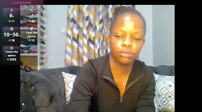 Snapshot of Petite_254 chatting on 03-20-25, 12:08 Petite 254 online show from 03-20-25, 12:08
