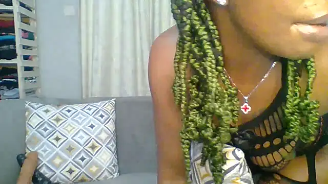 Petite 254 online show from 03-29-26, 12:12