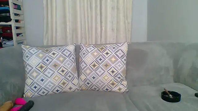 Petite 254 online show from 04-10-26, 12:01