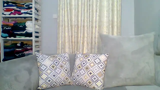 Snapshot of Petite_254 chatting on 09-25-25, 06:14 Petite 254 online show from 09-25-25, 06:14