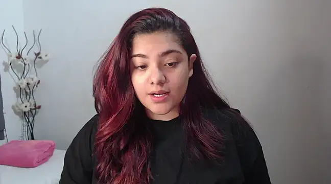 Snapshot of KathyGonzalez chatting on 03-01-25, 02:23 KathyGonzalez online show from 03-01-25, 02:23