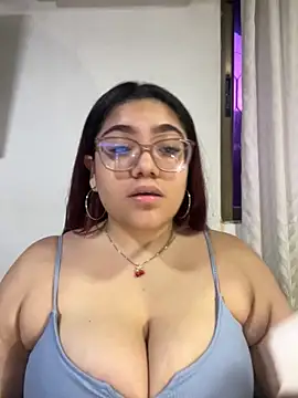 Snapshot of KathyGonzalez chatting on 10-04-25, 11:23 KathyGonzalez online show from 10-04-25, 11:23
