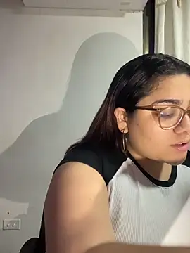 KathyGonzalez online show from 11-24-25, 10:48