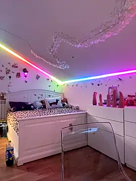 SelenaBee online show from 10-11-25, 07:53